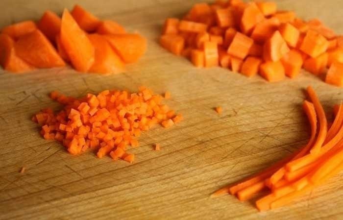 Морковь нарезанная кубиками