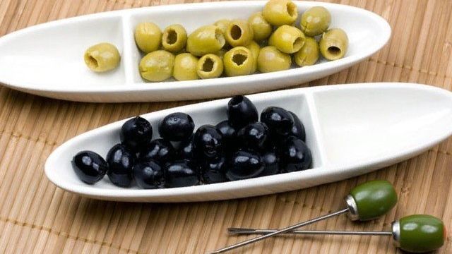 Срок и температура хранения оливок и маслины